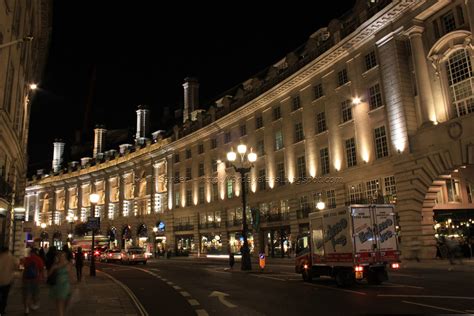 regent street shopping centre.